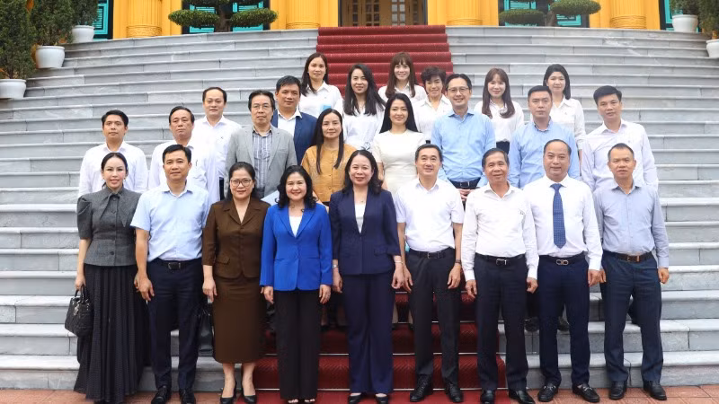 Phó Chủ tịch nước Võ Thị Ánh Xuân gặp mặt các thành viên Hội đồng Bảo trợ Quỹ Bảo trợ trẻ em Việt Nam.