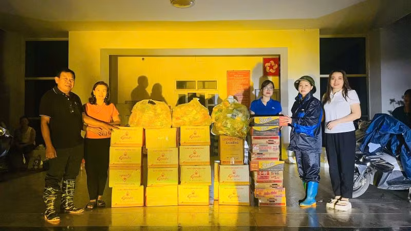 Hội Liên hiệp Phụ nữ huyện Mê Linh đã tích cực vận động, ủng hộ các nhu yếu phẩm.