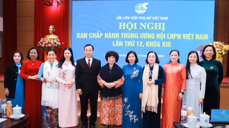 Các đại biểu tham dự hội nghị. 