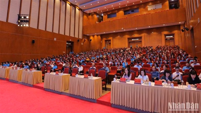 Quang cảnh hội nghị.