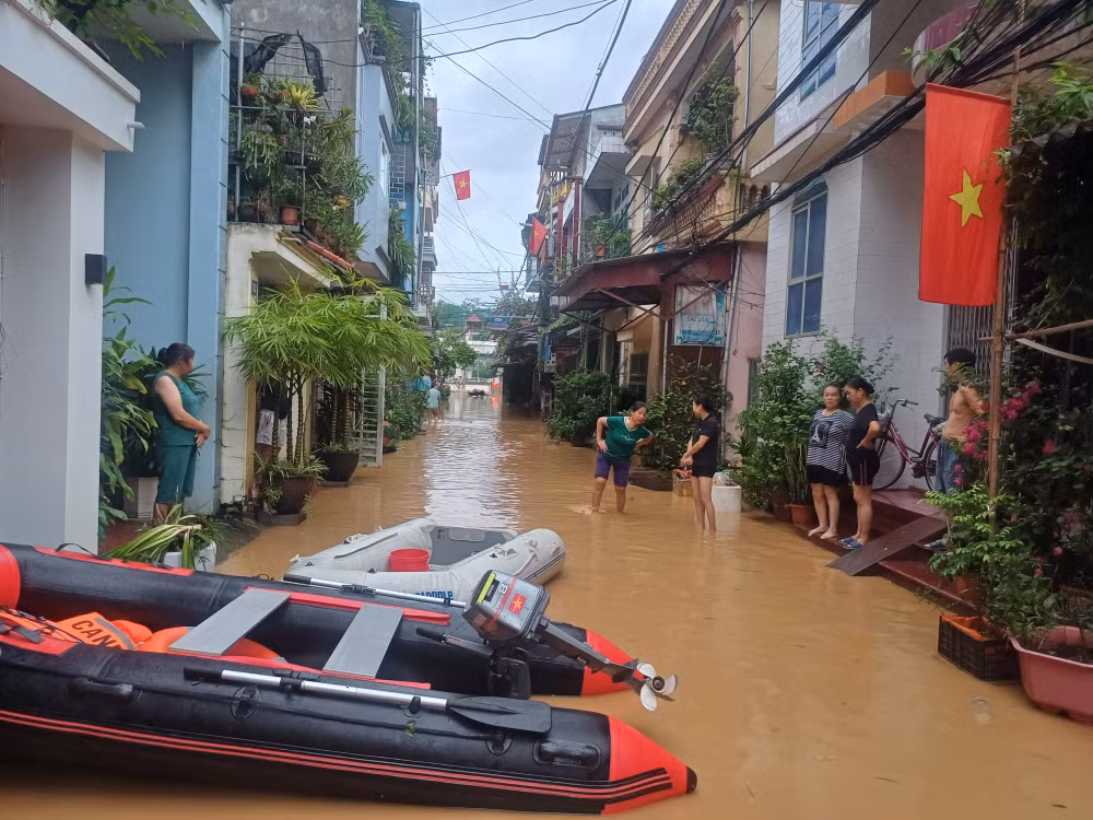 Phương tiện chống lũ tại tổ 2, phường Hợp Giang, thành phố Cao Bằng.