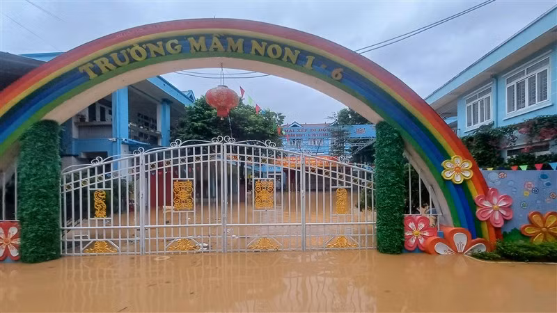 Trường Mầm non 1/6, ở thành phố Cao Bằng bị ngập lụt.