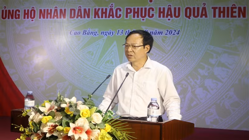 Chủ tịch Ủy ban Mặt trận Tổ quốc tỉnh Cao Bằng Vũ Đình Quang kêu gọi ủng hộ, hỗ trợ người dân bị thiệt hại do thiên tai.
