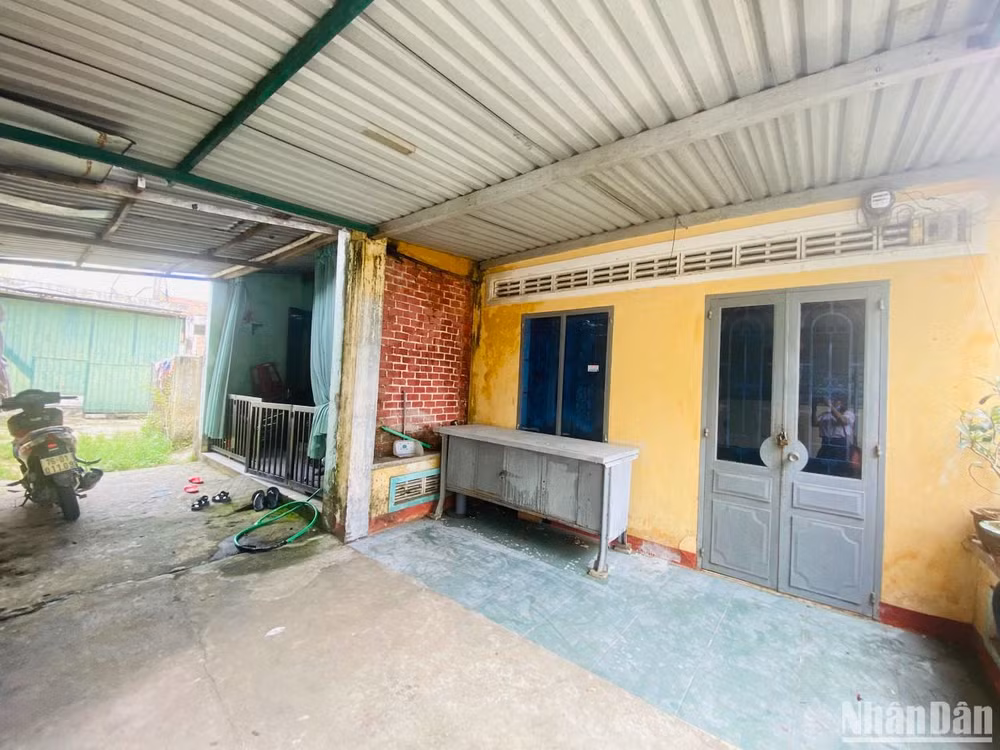 Là hàng xóm của nạn nhân, ông Hùng liên tục có hành vi dâm ô và hiếp dâm cháu K. trong thời gian dài.