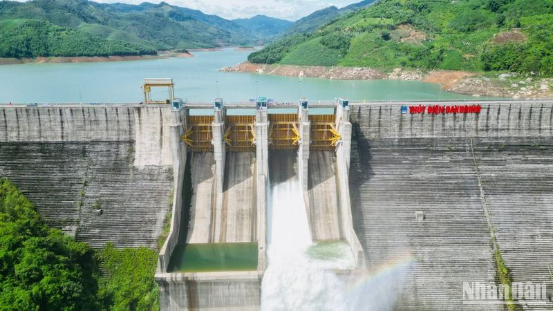 Công trình thủy điện Đakđrinh, thủy điện lớn nhất tỉnh Quảng Ngãi.