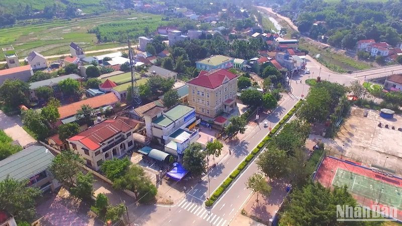 Huyện Trà Bồng có nhiều trường hợp bé gái sinh con từ 13-14 tuổi.