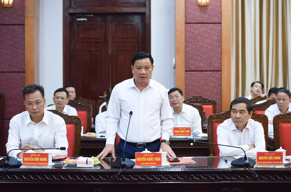 Bí thư Tỉnh ủyThái Bình Nguyễn Khắc Thận phát biểu. Bí thư Tỉnh ủyThái Bình Nguyễn Khắc Thận phát biểu.