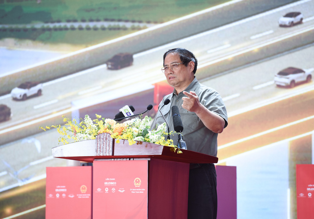 Thủ tướng Phạm Minh Chính đánh giá đây là 2 dự án quan trọng, rất ý nghĩa với tỉnh Thái Bình và vùng. Thủ tướng Phạm Minh Chính đánh giá đây là 2 dự án quan trọng, rất ý nghĩa với tỉnh Thái Bình và vùng.
