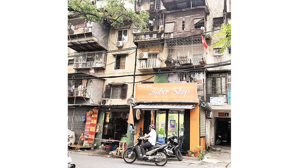 Nhiều chung cư cũ trên địa bàn thành phố đã xuống cấp, cần cải tạo xây dựng lại.