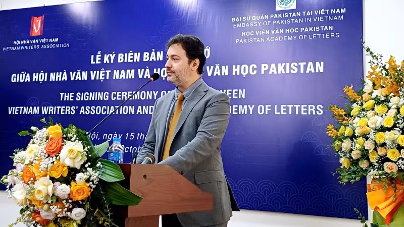 Ngài Kohdayar Marri - Đại sứ Cộng hòa Hồi giáo Pakistan chia sẻ tại buổi lễ.