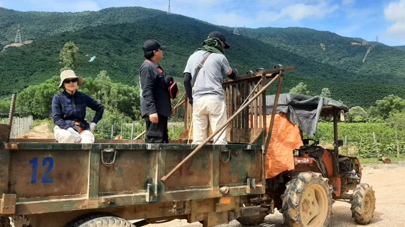 Đoàn phim đã nỗ lực vượt qua nhiều thử thách.