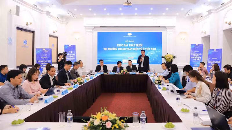 Toàn cản Hội thảo.