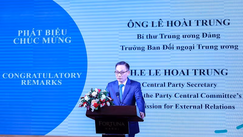 Ông Lê Hoài Trung phát biểu tại hội nghị.