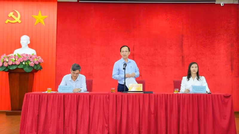 Phó Thống đốc Thường trực Ngân hàng Nhà nước Đào Minh Tú phát biểu tại buổi làm việc.