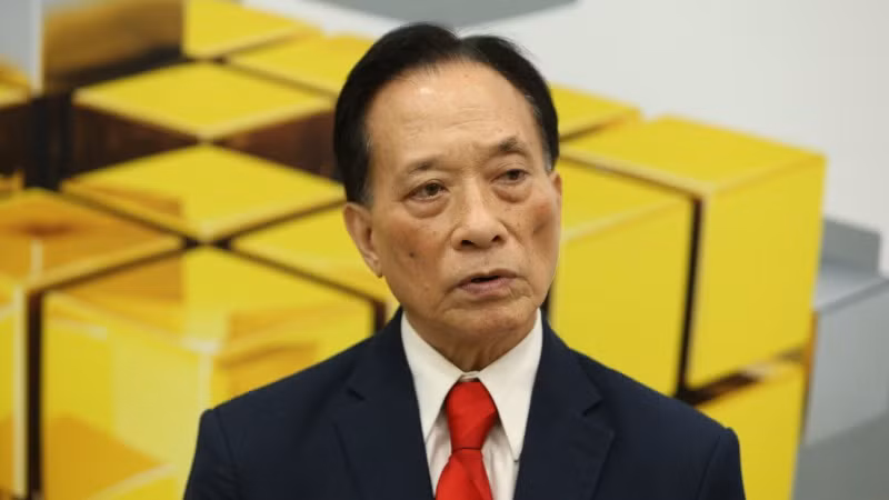 Tiến sĩ Nguyễn Trí Hiếu phát biểu tại phiên thảo luận.