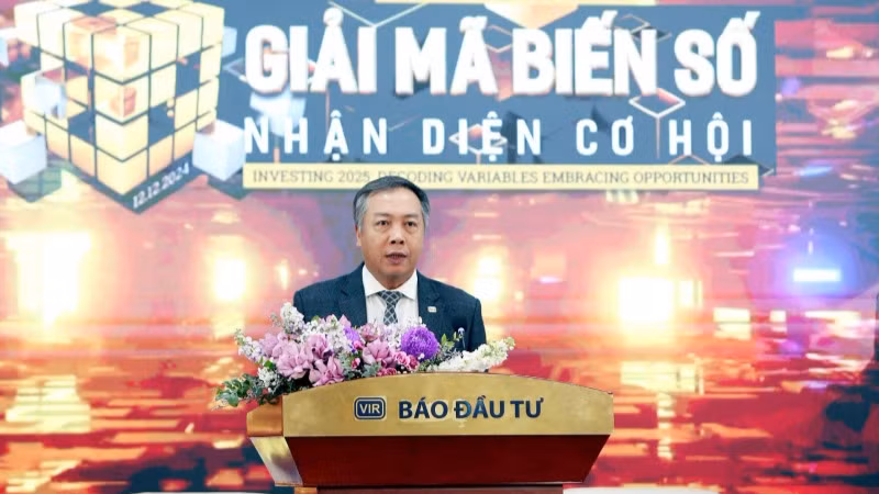 Tổng Biên tập Báo Đầu tư Lê Trọng Minh phát biểu khai mạc hội thảo.