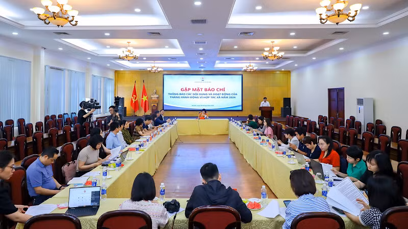 Toàn cảnh cuộc gặp mặt báo chí.