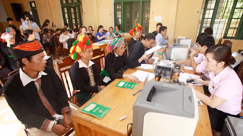 Ngân hàng Chính sách xã hội cho vay hộ nghèo và các đối tượng chính sách khác tại các tỉnh trung du miền núi phía bắc.