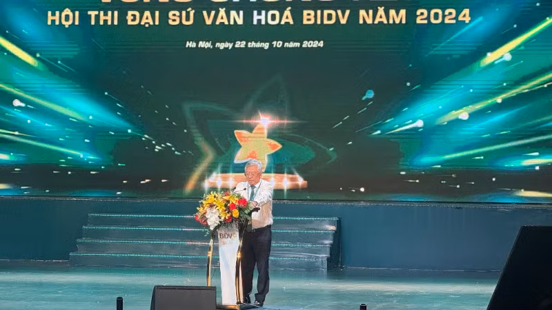 Ông Trần Xuân Hoàng phát biểu khai mạc Vòng chung kết Hội thi.