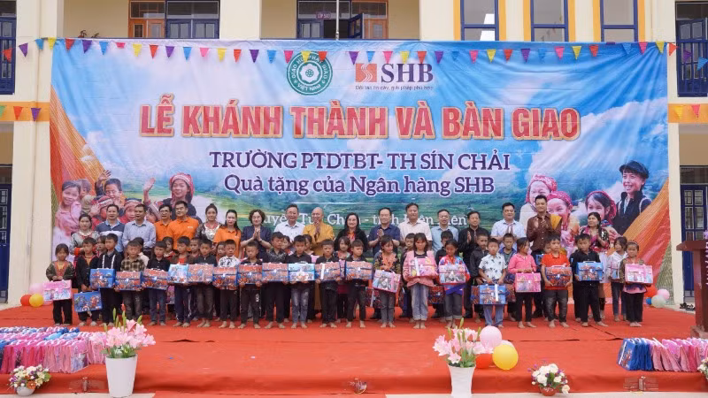 Khánh thành và bàn giao trường tại xã Sín Chải.