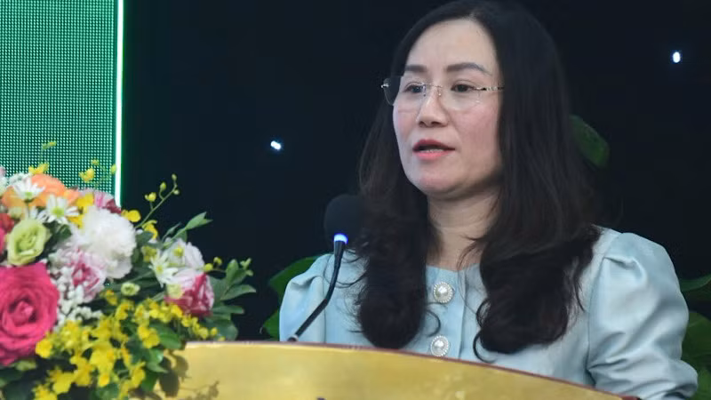 Bà Phạm Thị Thanh Tùng, Phó Vụ trưởng Vụ Tín dụng các ngành kinh tế (Ngân hàng Nhà nước).