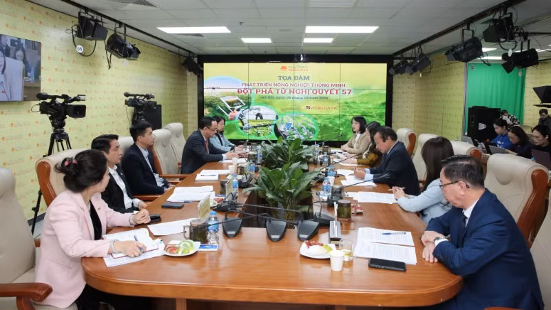 Quang cảnh tọa đàm.