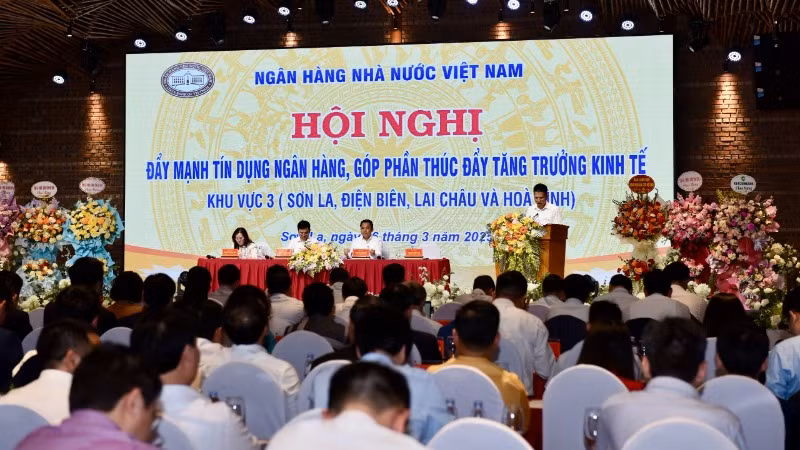 Toàn cảnh hội nghị.