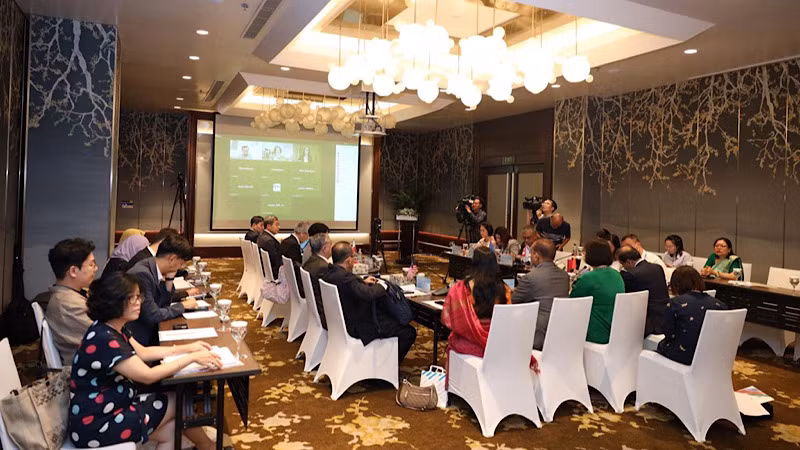 Toàn cảnh hội nghị.