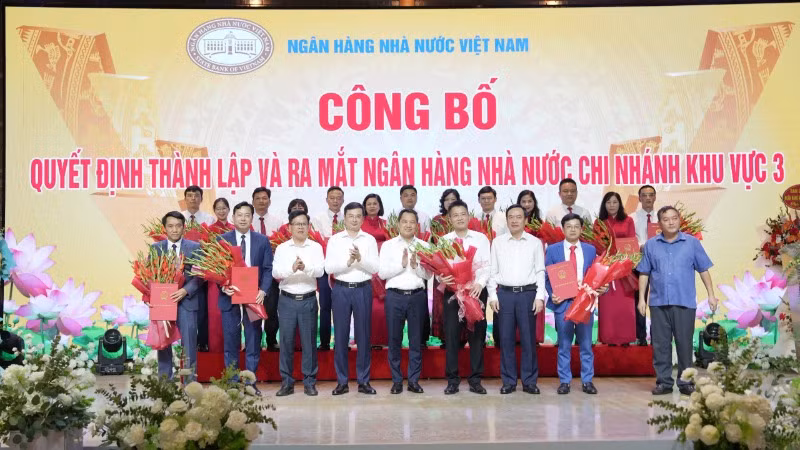 Lễ công bố quyết định thành lập và ra mắt Ngân hàng Nhà nước chi nhánh Khu vực III.