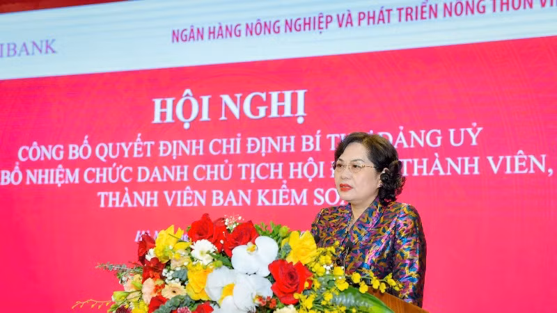 Thống đốc Ngân hàng Nhà nước Nguyễn Thị Hồng phát biểu tại Hội nghị.