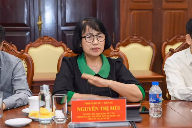 Phó Giáo sư, Tiến sĩ Nguyễn Thị Mùi.