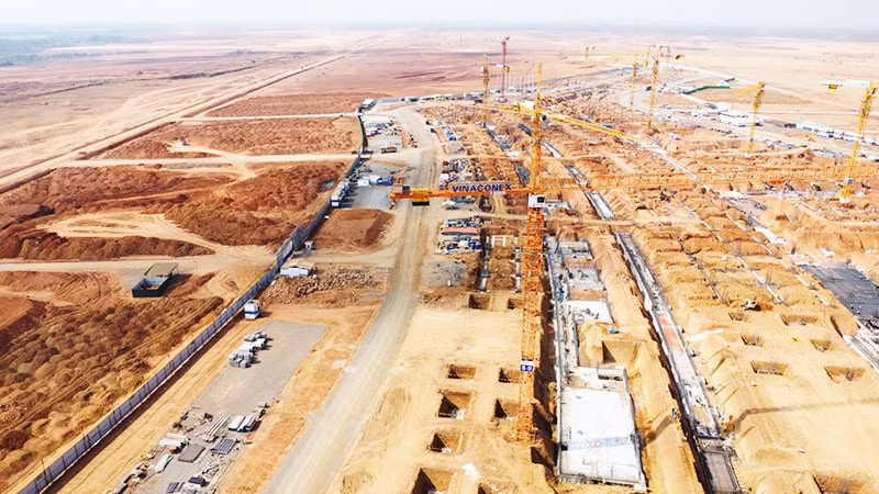 Sân bay Long Thành đang được đẩy nhanh tiến độ thi công, dự kiến tháng 9/2026 sẽ đưa vào khai thác giai đoạn 1.