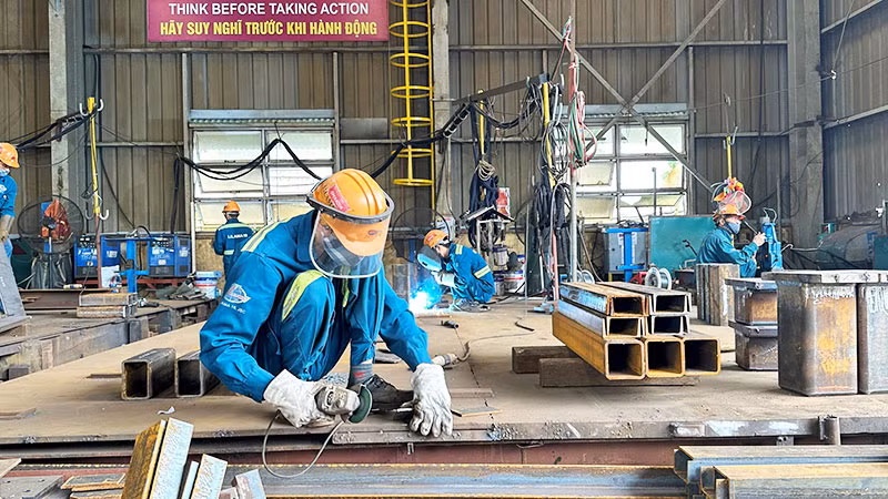 Gia công chế tạo kết cấu thép phục vụ dự án Nhà máy hydrogen NEOM.