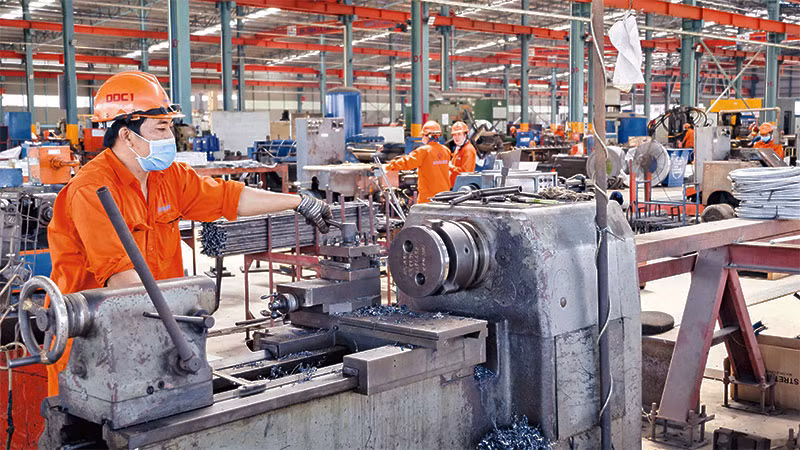 An toàn lao động được chú trọng tại Công ty cổ phần cơ khí, xây dựng, thương mại Đại Dũng.