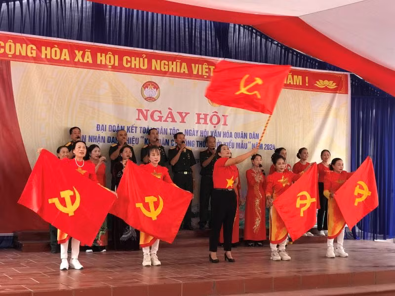 Ngày hội Đại đoàn kết toàn dân – Ngày hội Văn hóa quân dân với nhân dân khu dân cư Đình Cao, xã Đình Cao, huyện Phù Cừ, tỉnh Hưng Yên.
