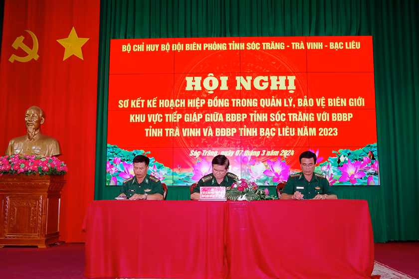 Các đơn vị ký kết kế hoạch hiệp đồng trong quản lý, bảo vệ biên giới khu vực tiếp giáp năm 2024.