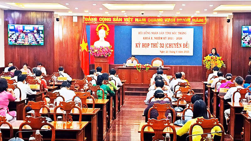 Kỳ họp đã thống nhất thông qua 3 dự thảo nghị quyết với sự thống nhất cao.