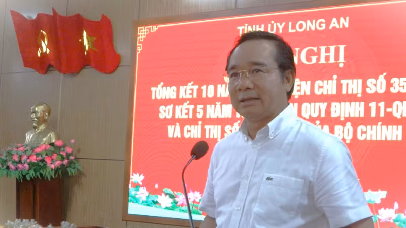 Bí thư Tỉnh ủy Long An Nguyễn Văn Được phát biểu chỉ đạo.