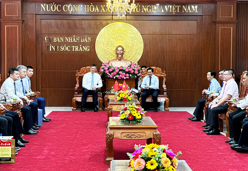 Quang cảnh buổi tiếp Tổng Lãnh sự quán Trung Quốc tại Sóc Trăng