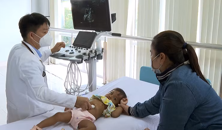 Siêu âm tim cho bệnh nhi để chẩn đoán