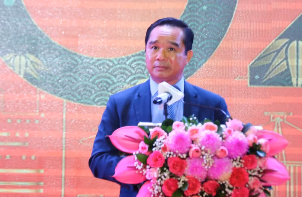 Bí thư Tỉnh ủy Long An Nguyễn Văn Được phát biểu tại buổi họp mặt. 