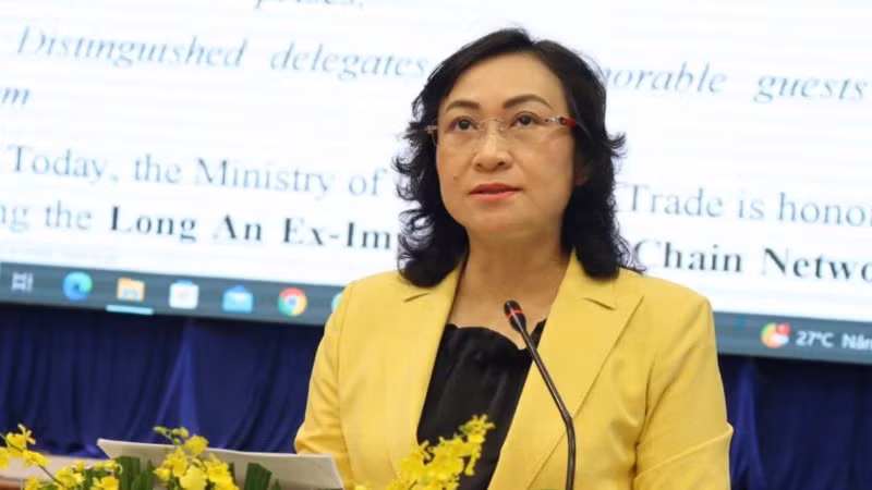 Thứ trưởng Bộ Công thương Phan Thị Thắng phát biểu tại hội nghị.