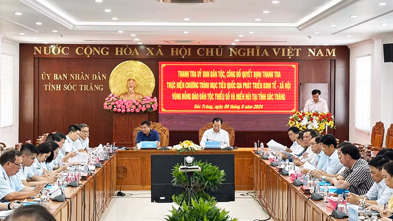 Ủy ban Dân tộc làm việc với Ủy ban nhân dân tỉnh Sóc Trăng.