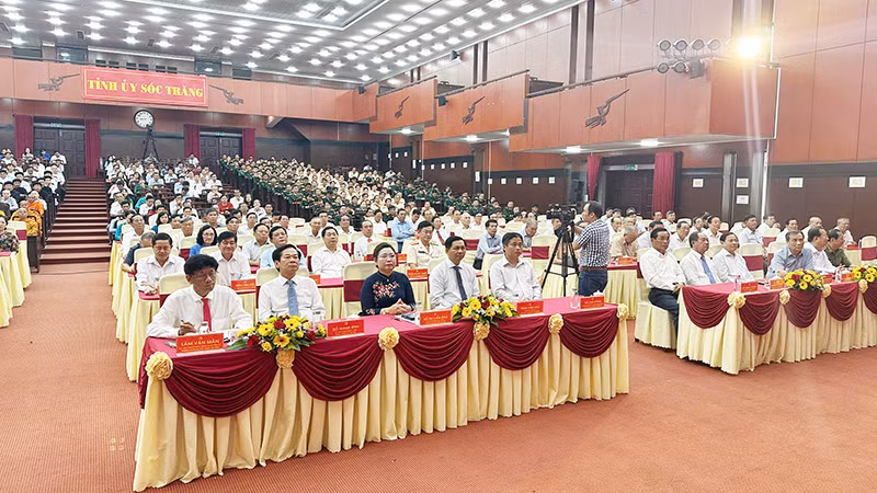 Các đại biểu dự Lễ kỷ niệm.