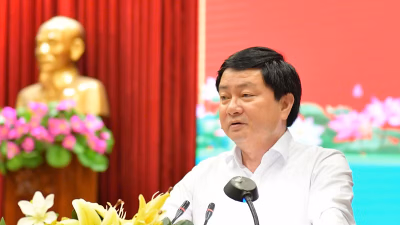Bí thư Tỉnh ủy Long An Nguyễn Văn Quyết phát biểu chỉ đạo.