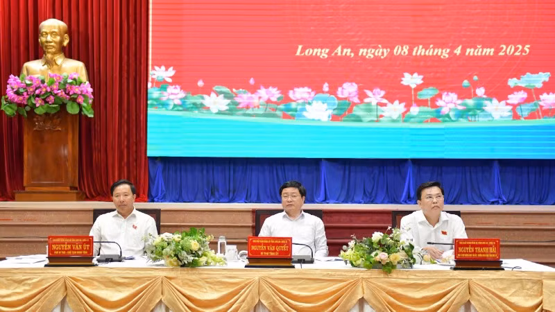 Lãnh đạo tỉnh Long An chủ trì Hội nghị Tỉnh ủy lần thứ 19.