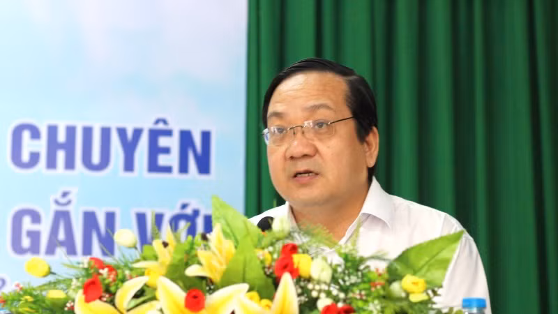 Phó Chủ tịch Ủy ban nhân dân tỉnh Long An Nguyễn Minh Lâm phát biểu tại lễ khởi động.