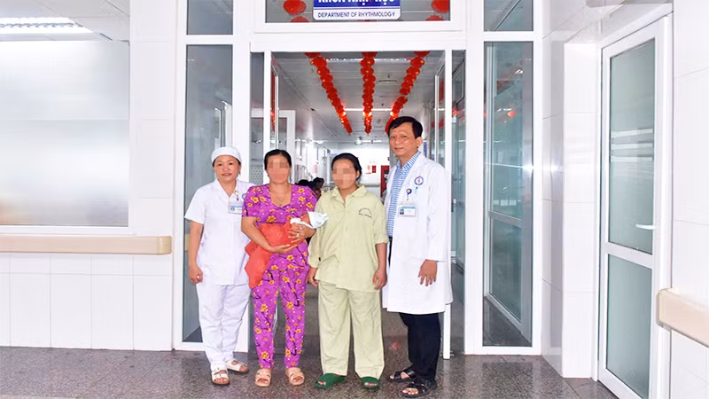 Chị L. và em bé được xuất viện trong tình trạng khỏe mạnh.