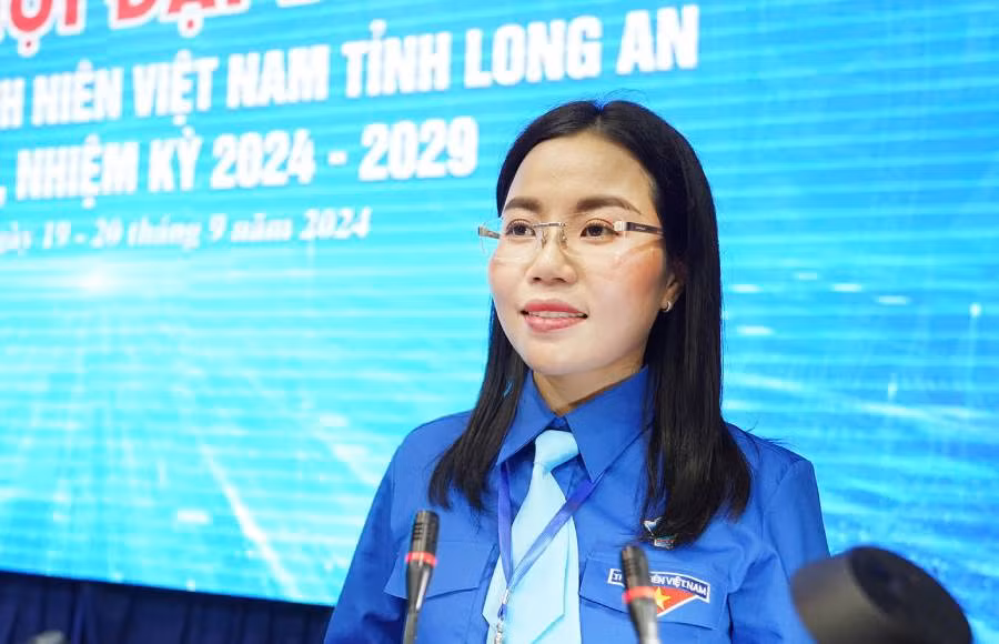 Đồng chí Lê Thị Hồng Kết, Phó Bí thư Tỉnh đoàn được chọn cử làm Chủ tịch Hội Liên hiệp Thanh niên Việt Nam tỉnh Long An khóa VII.