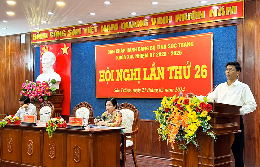 Bí thư Tỉnh ủy Sóc Trăng Lâm Văn Mẫn phát biểu kết luận hội nghị.